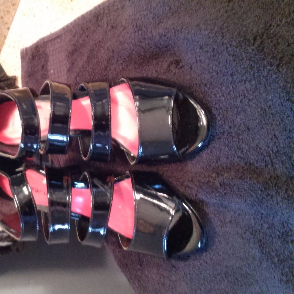 Black patent heels